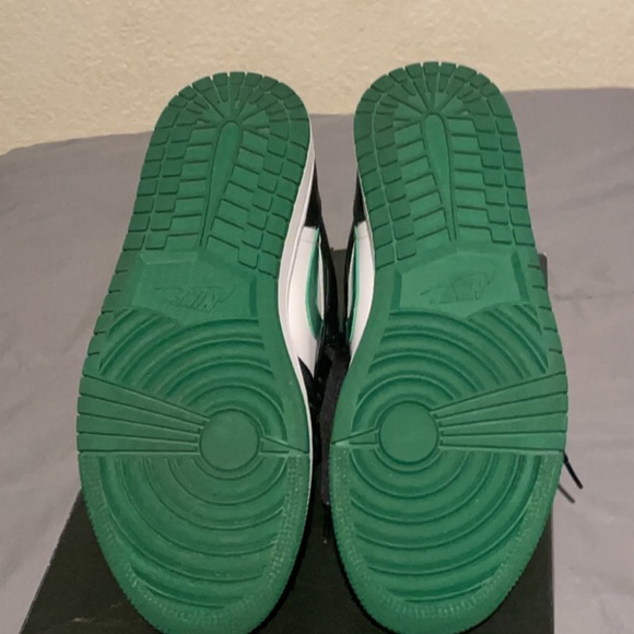 Jordan 1 - Picture 4 of 5